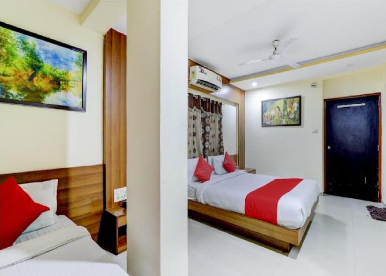 Hotel Krishna Palace Vastrapur Ahmedabad Exterior foto