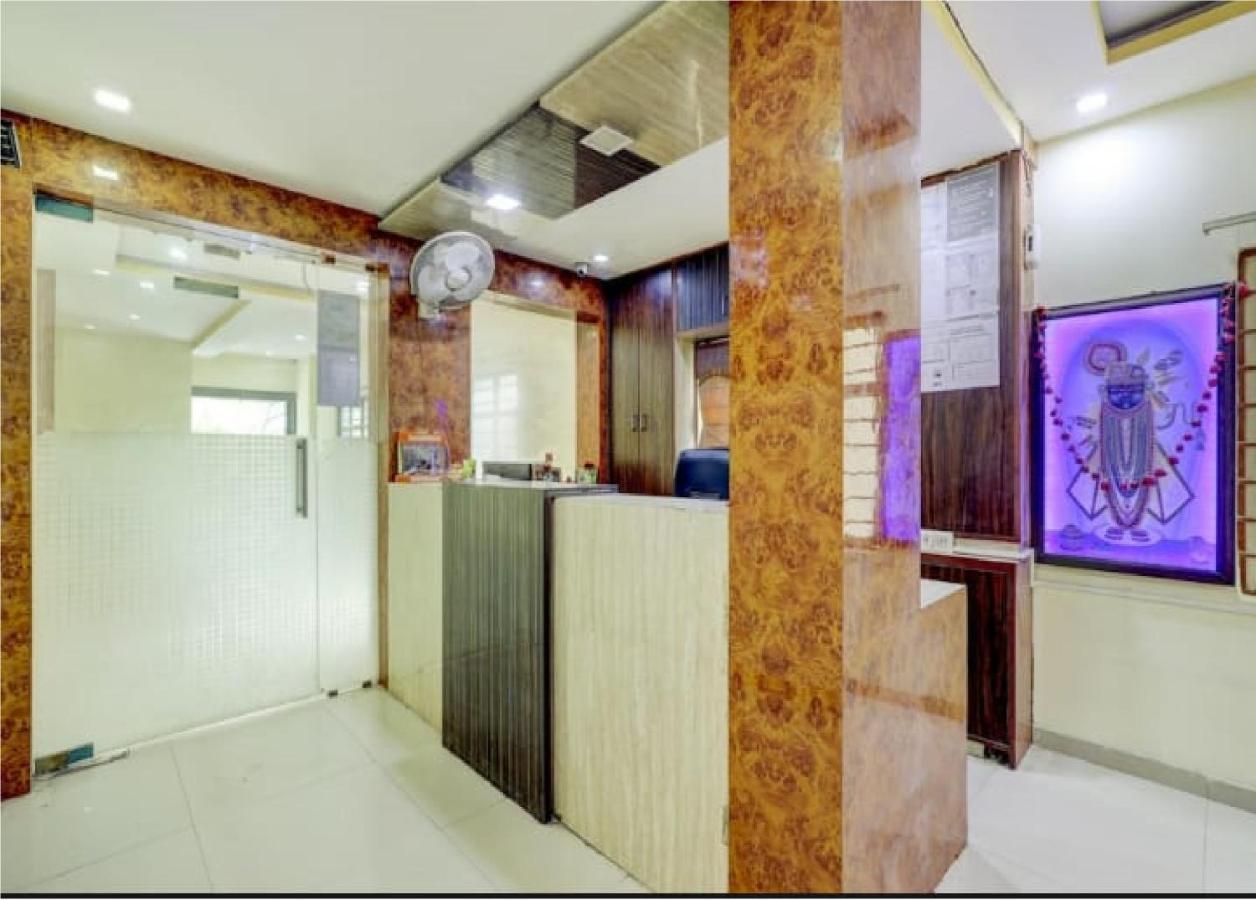 Hotel Krishna Palace Vastrapur Ahmedabad Exterior foto