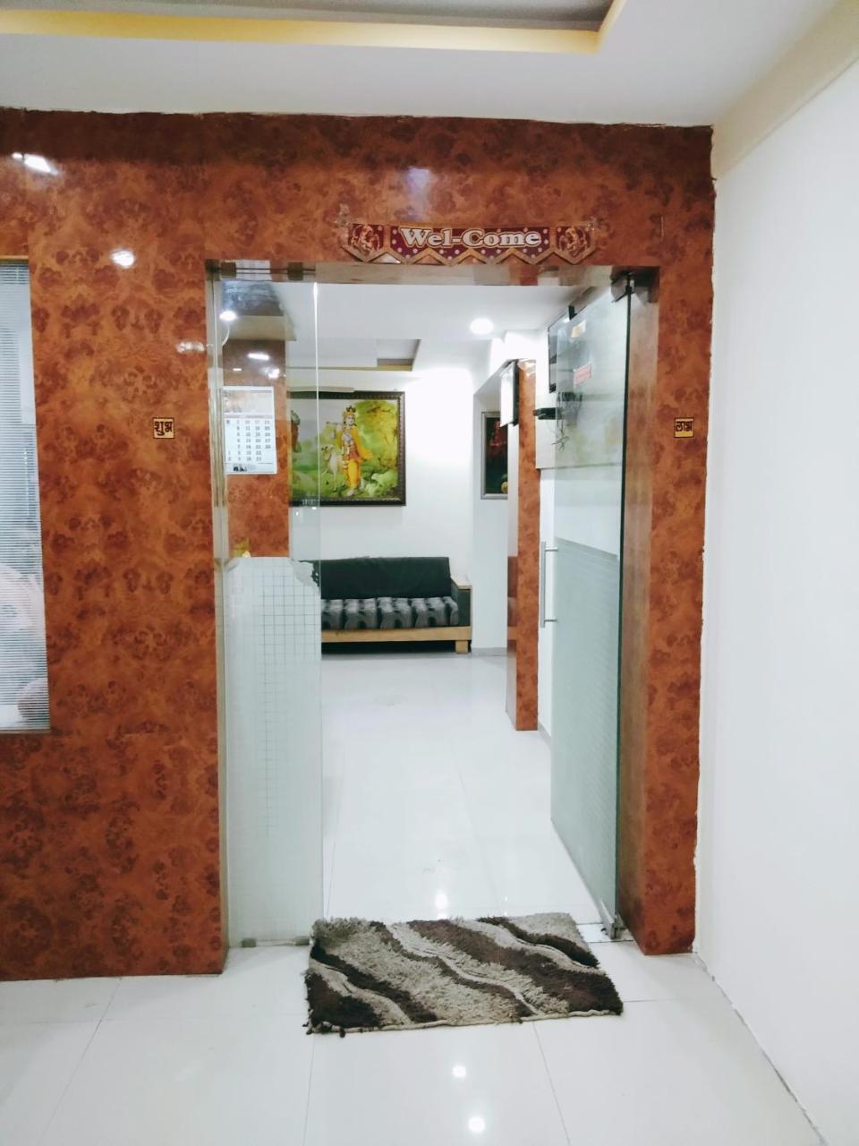 Hotel Krishna Palace Vastrapur Ahmedabad Exterior foto